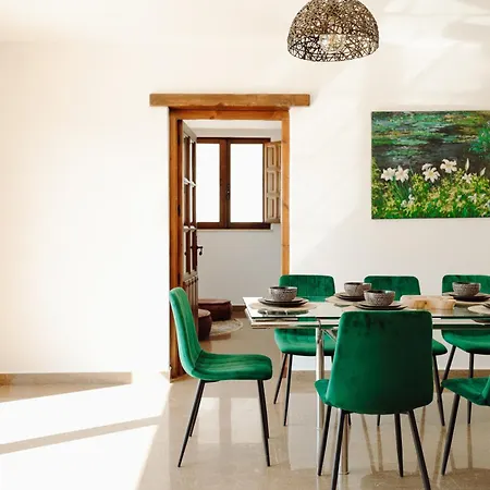 Villa Valle De Olivos